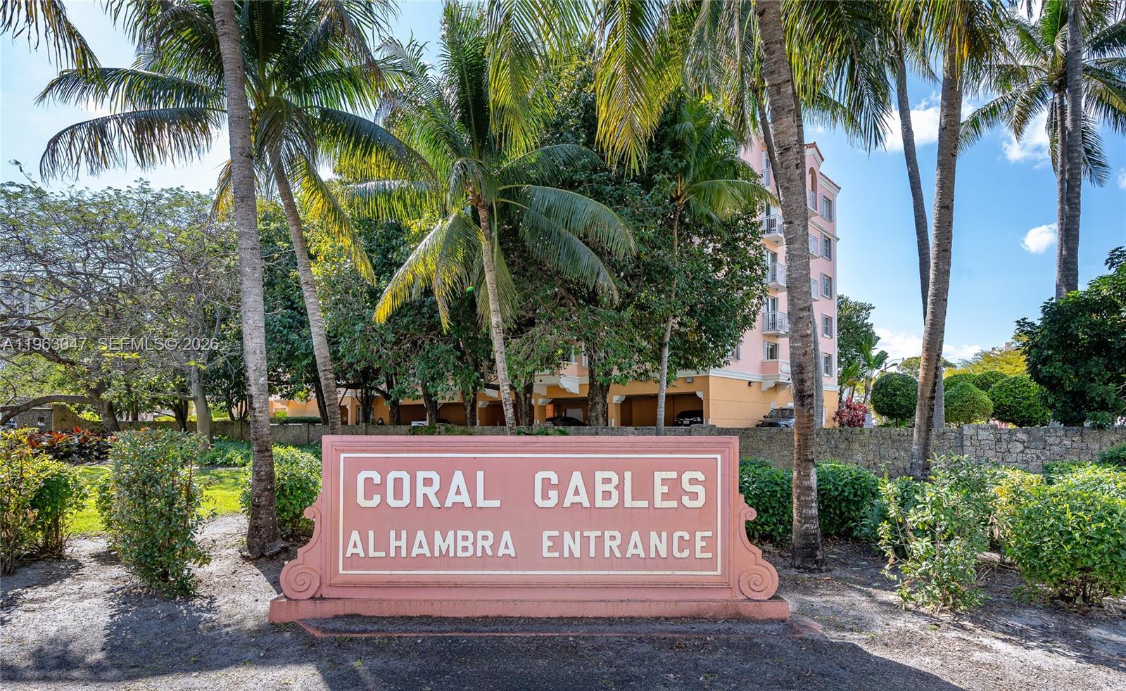 1 Alhambra Cir #403 Coral Gables, FL 33134