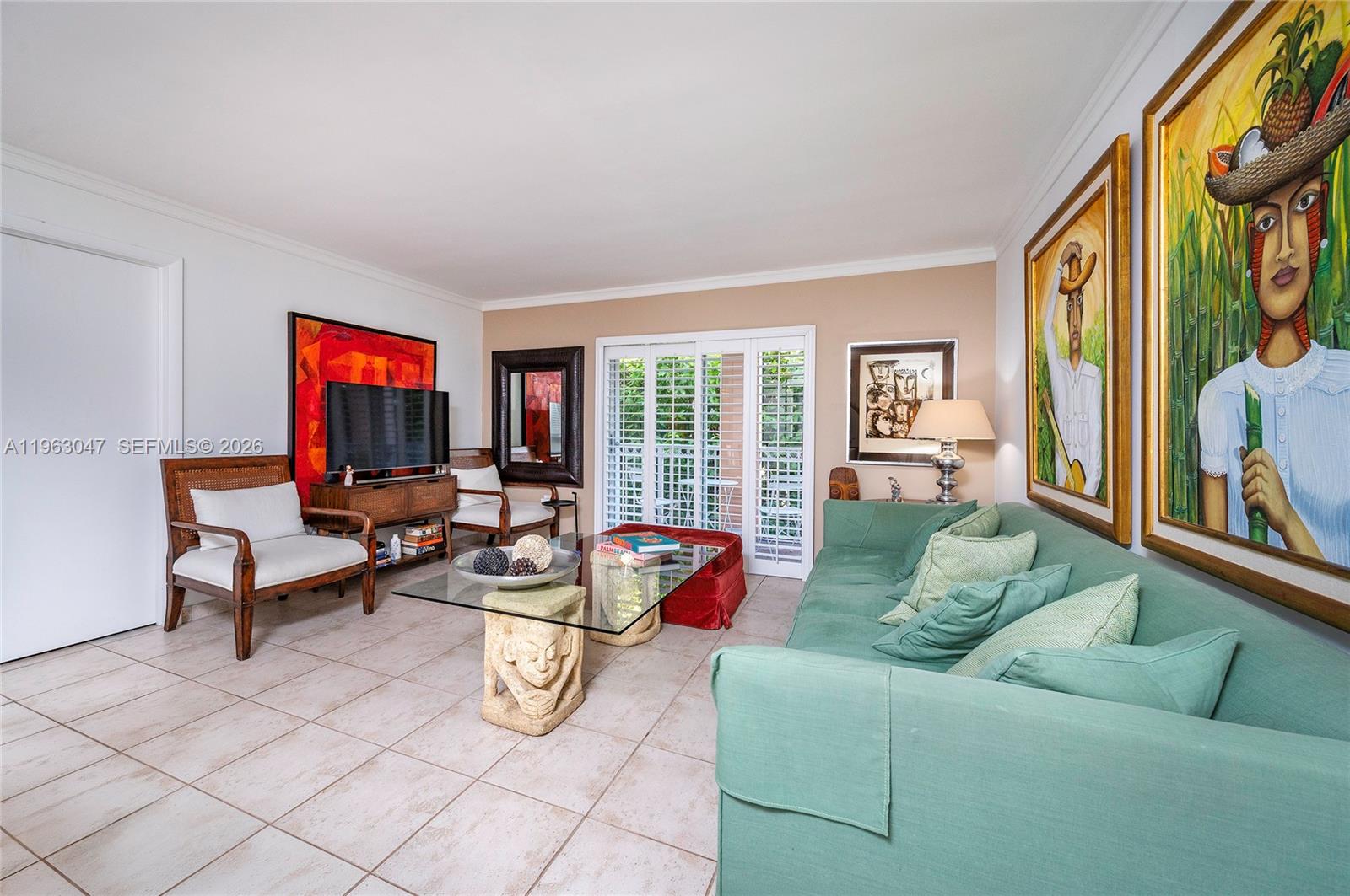 1 Alhambra Cir #403 Coral Gables, FL 33134