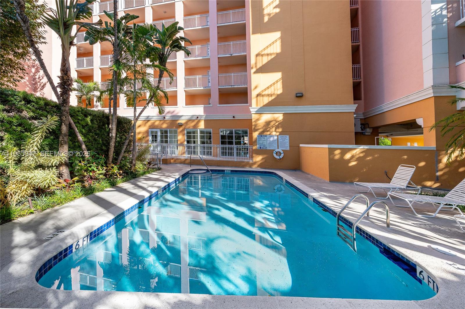 1 Alhambra Cir #403 Coral Gables, FL 33134