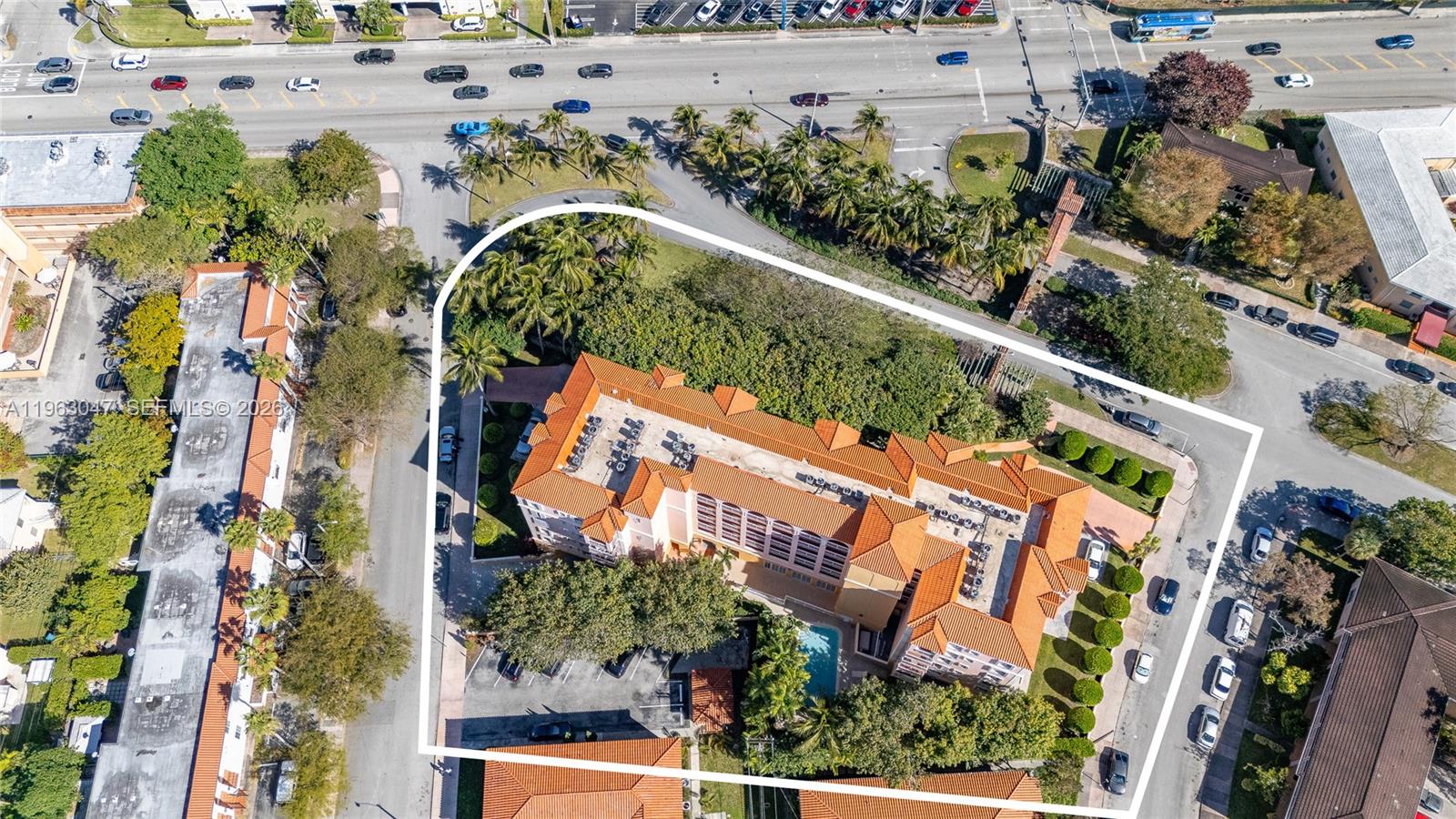 1 Alhambra Cir #403 Coral Gables, FL 33134