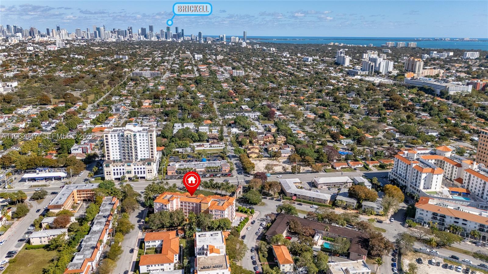 1 Alhambra Cir #403 Coral Gables, FL 33134