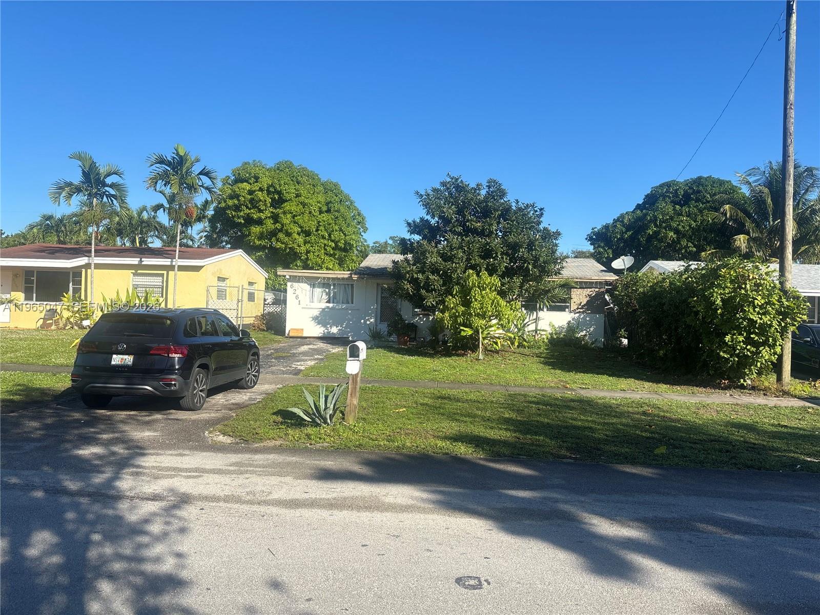 6261 SW 25th St Miramar, FL 33023