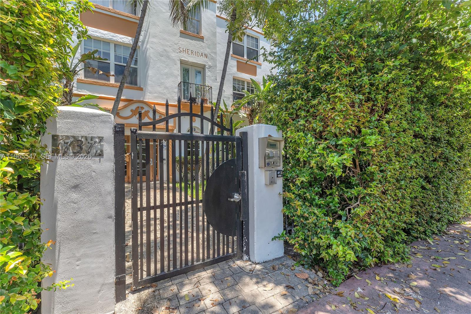 737 Jefferson Ave #305 Miami Beach, FL 33139