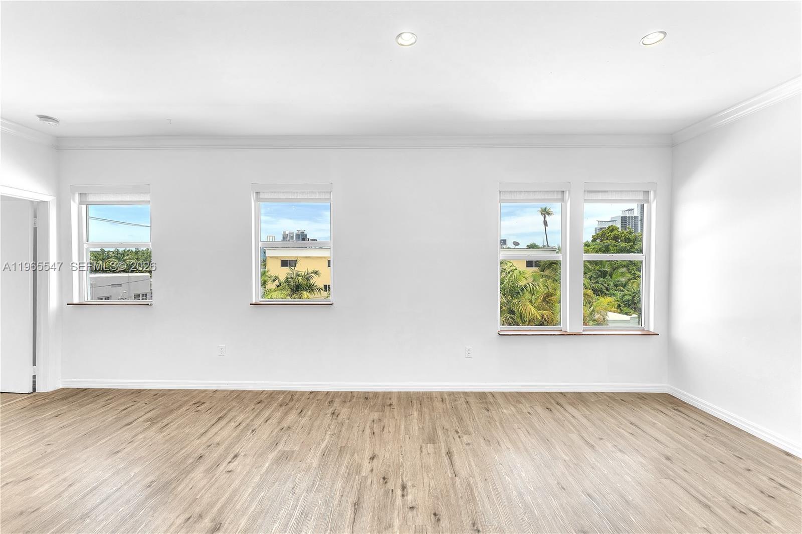 737 Jefferson Ave #305 Miami Beach, FL 33139