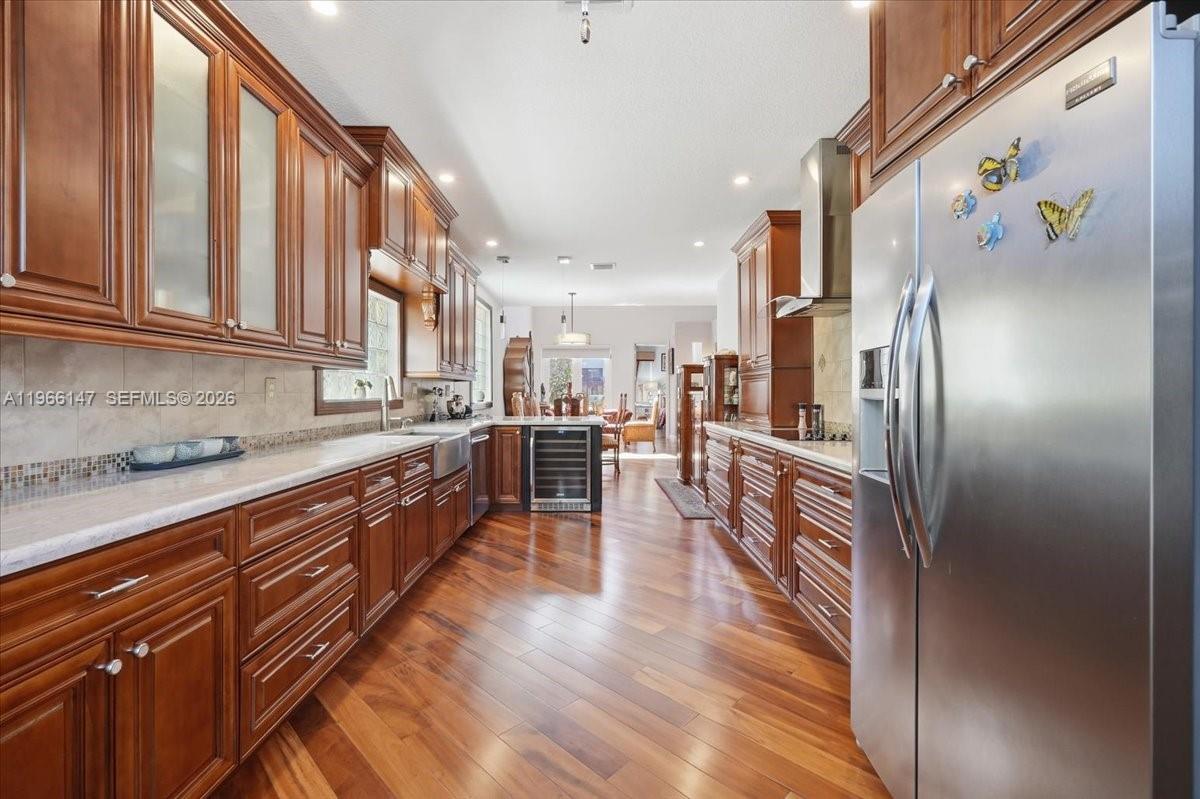 1282 Grant Ct Hollywood, FL 33019