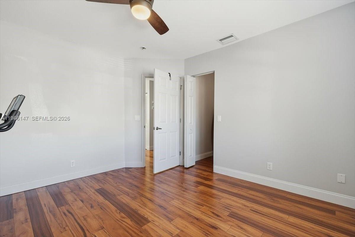 1282 Grant Ct Hollywood, FL 33019