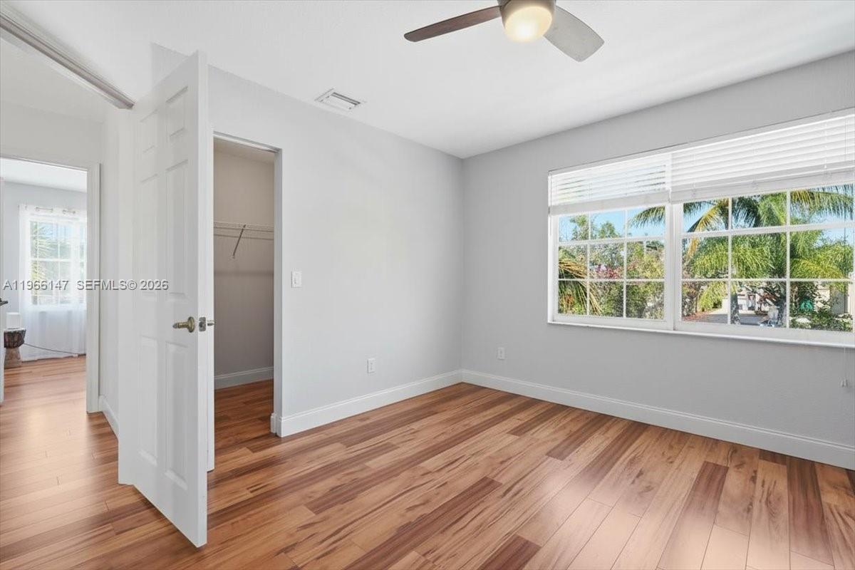 1282 Grant Ct Hollywood, FL 33019