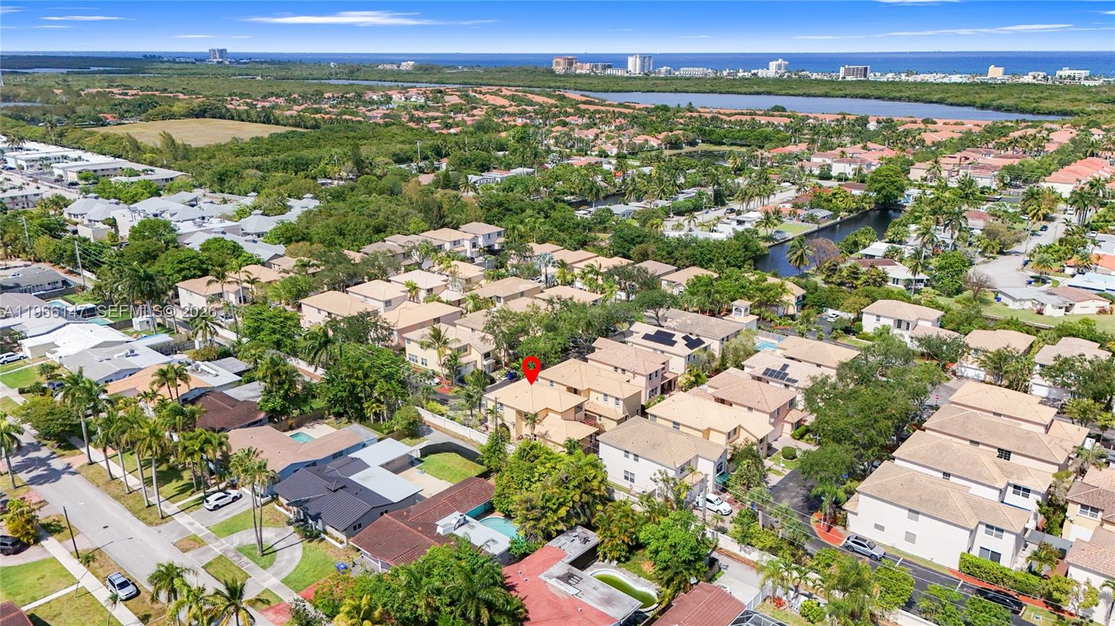 1282 Grant Ct Hollywood, FL 33019