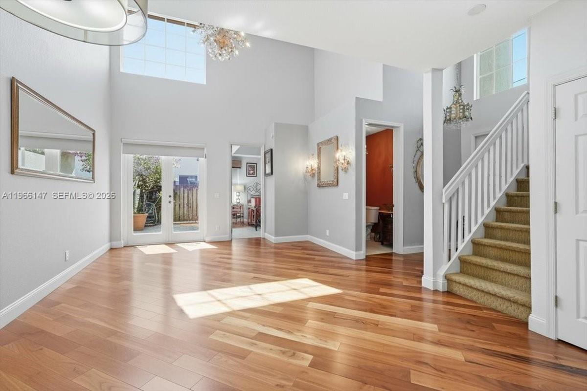 1282 Grant Ct Hollywood, FL 33019