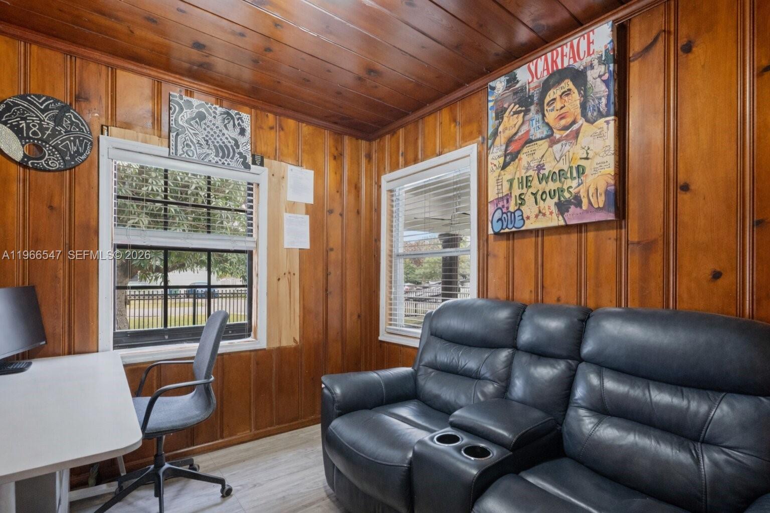 65 NW 118th St Miami, FL 33168