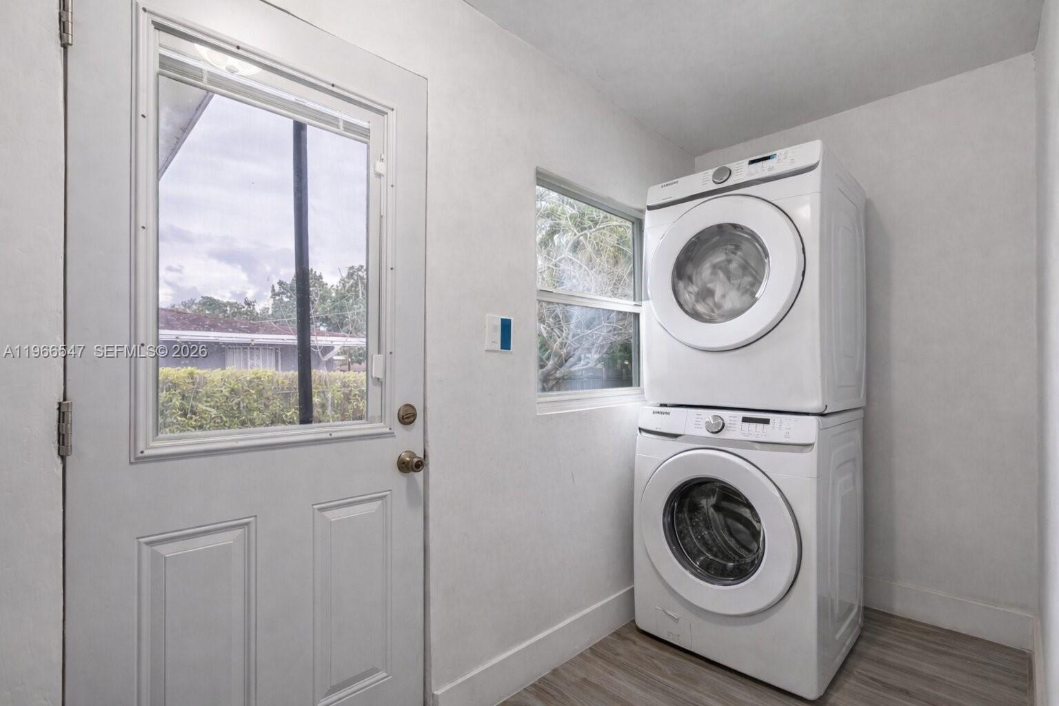 65 NW 118th St Miami, FL 33168