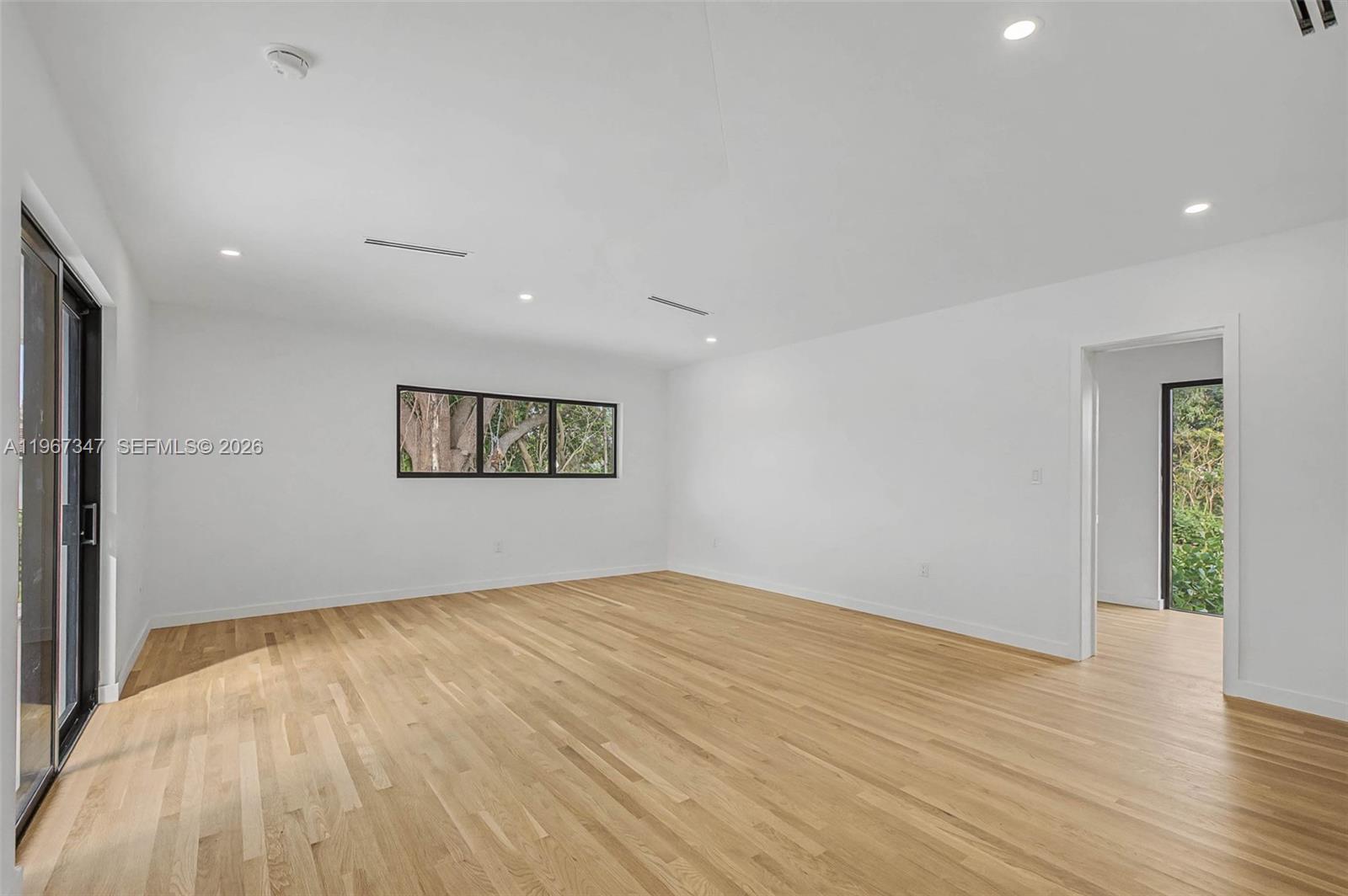 12940 SW 73rd Ave Pinecrest, FL 33156