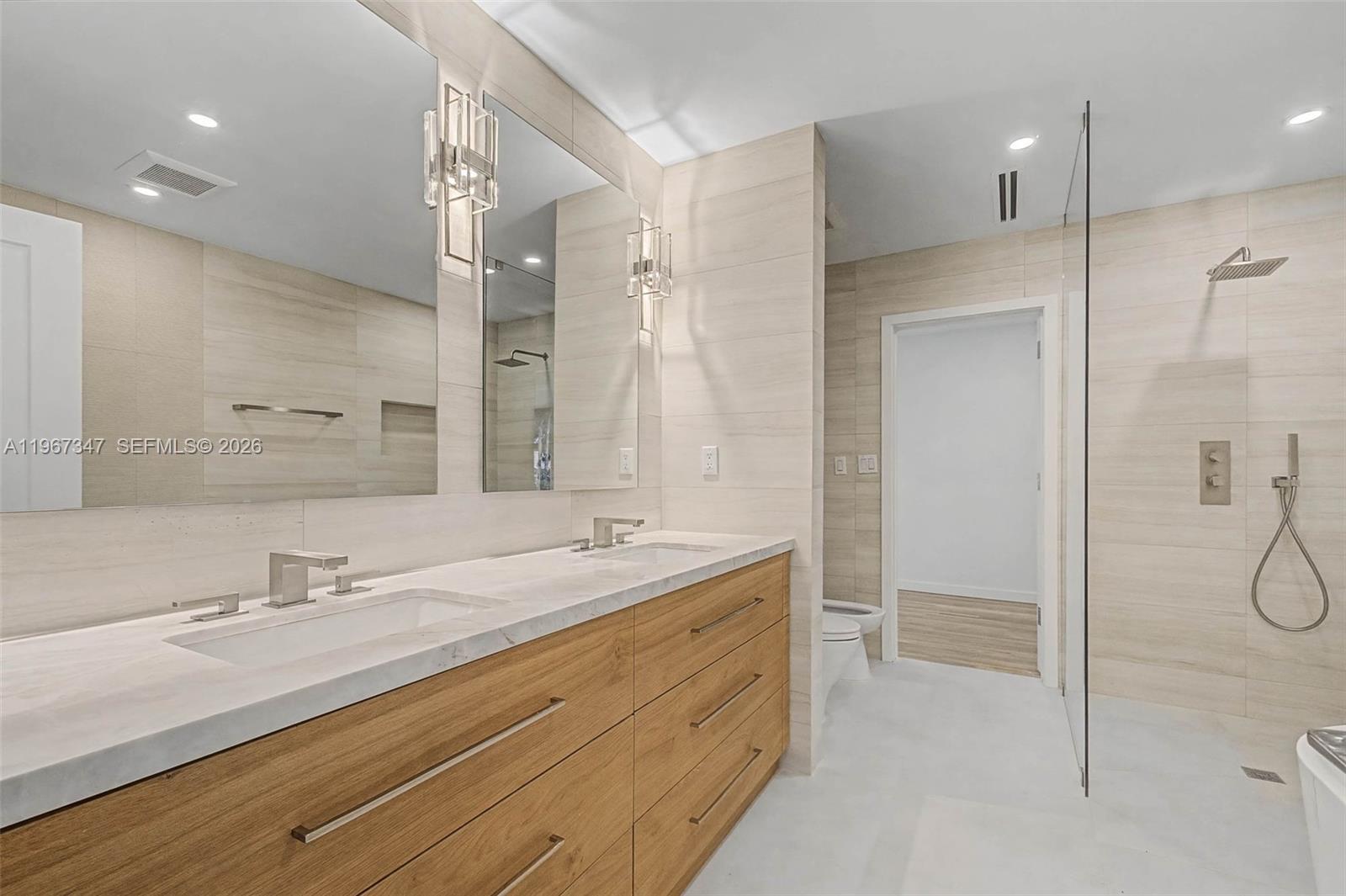 12940 SW 73rd Ave Pinecrest, FL 33156