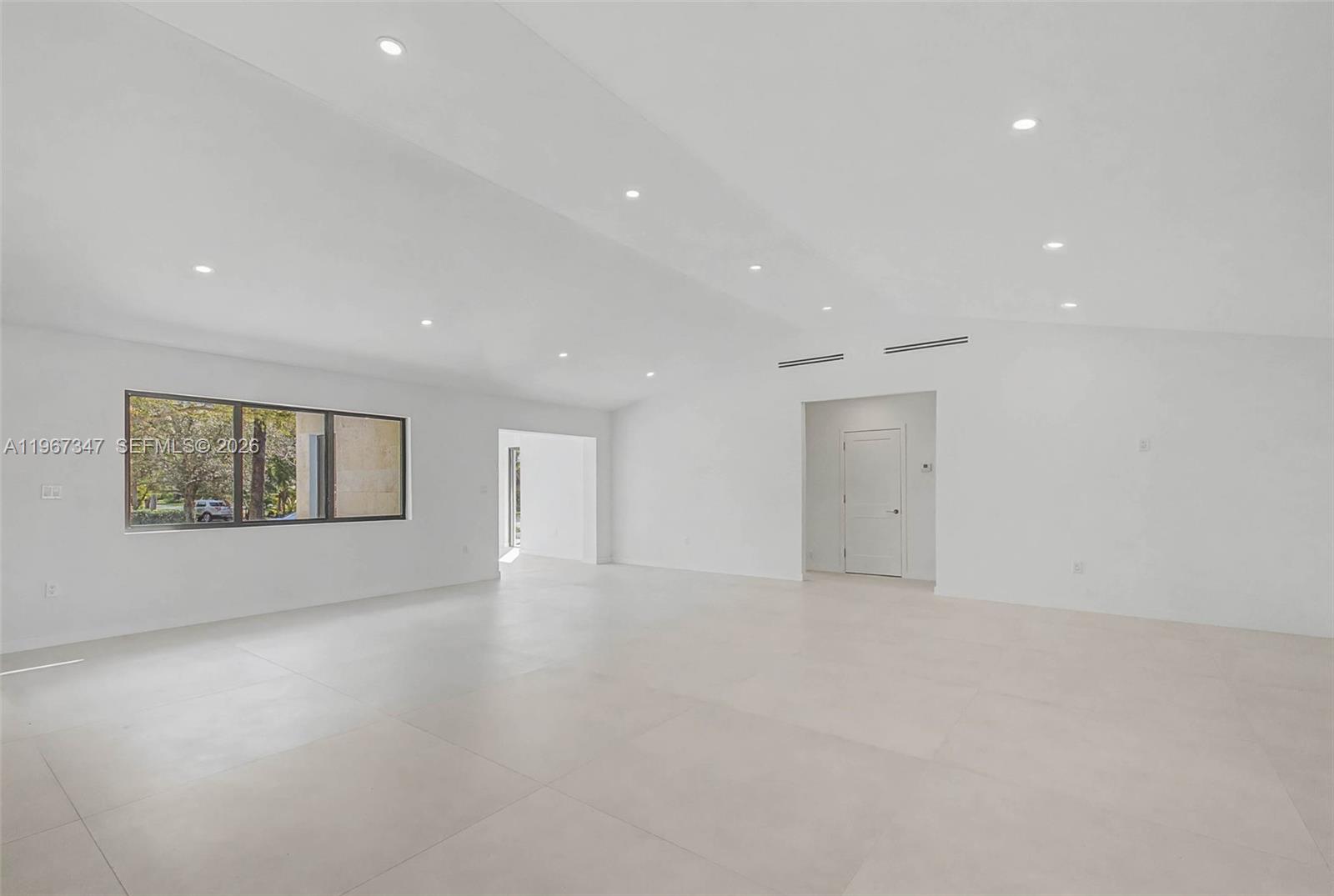 12940 SW 73rd Ave Pinecrest, FL 33156