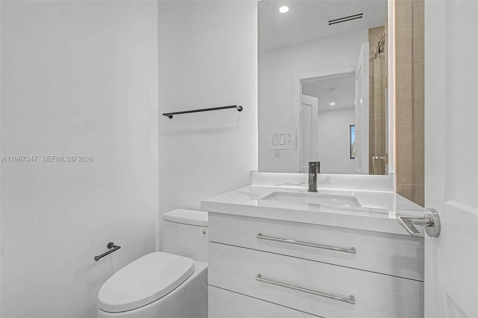 12940 SW 73rd Ave Pinecrest, FL 33156