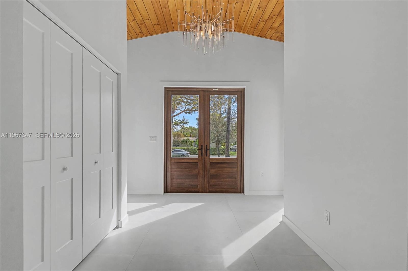 12940 SW 73rd Ave Pinecrest, FL 33156