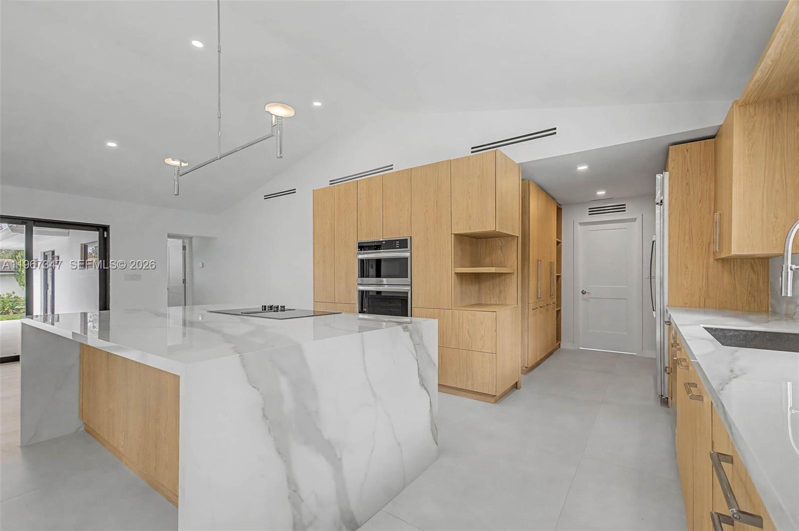 12940 SW 73rd Ave Pinecrest, FL 33156