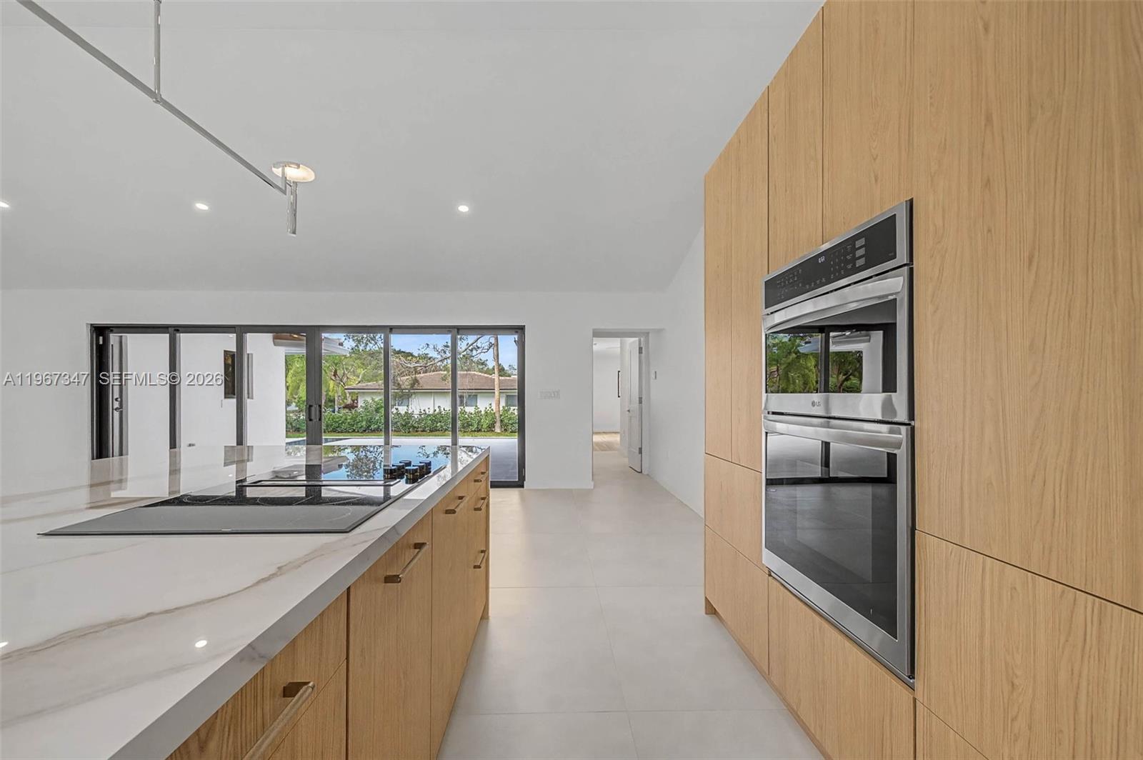 12940 SW 73rd Ave Pinecrest, FL 33156