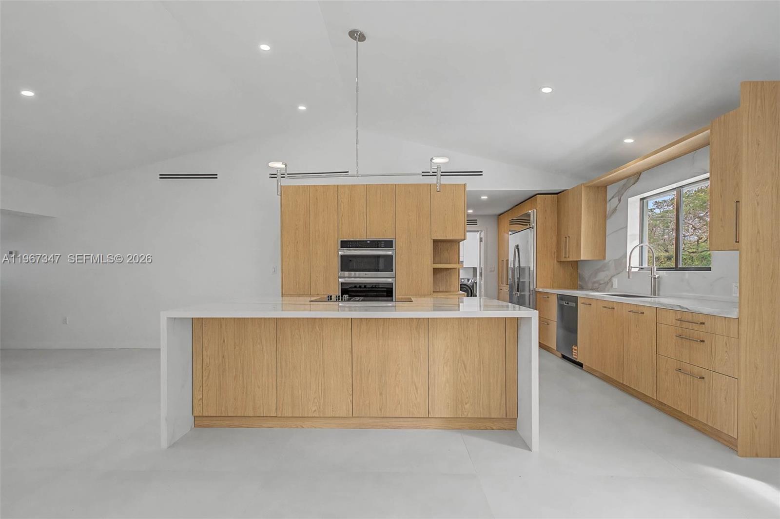 12940 SW 73rd Ave Pinecrest, FL 33156