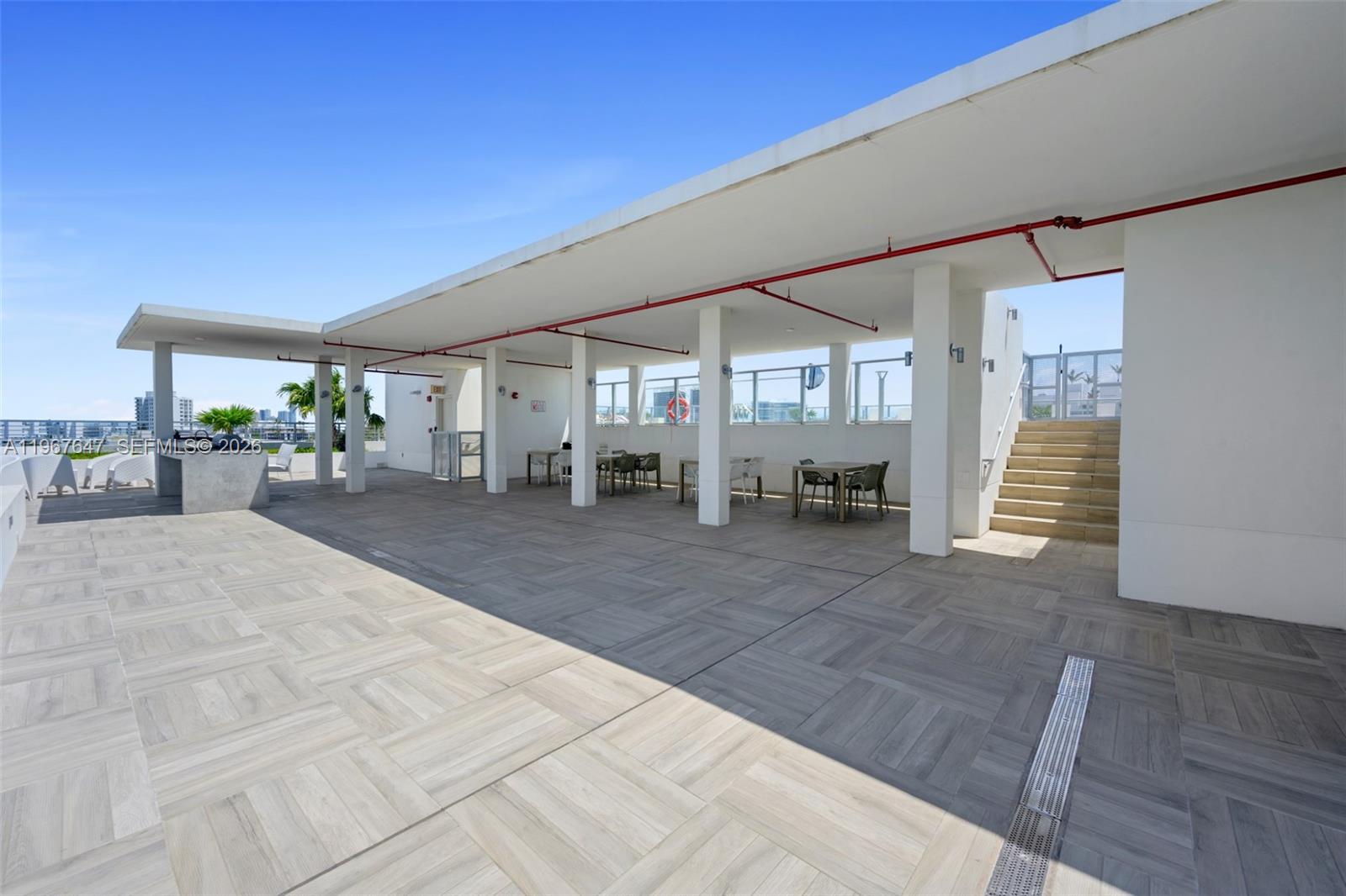 image Bay Harbor Club21