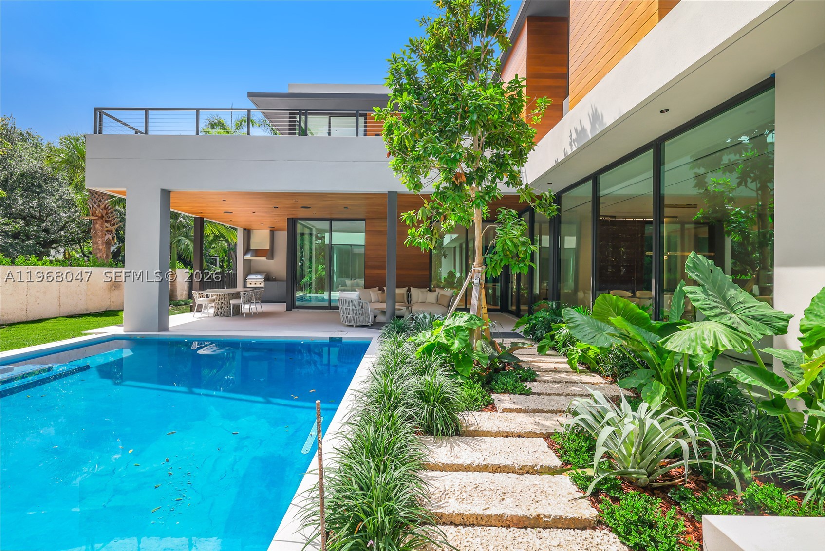 2497 Abaco Ave Miami, FL 33133