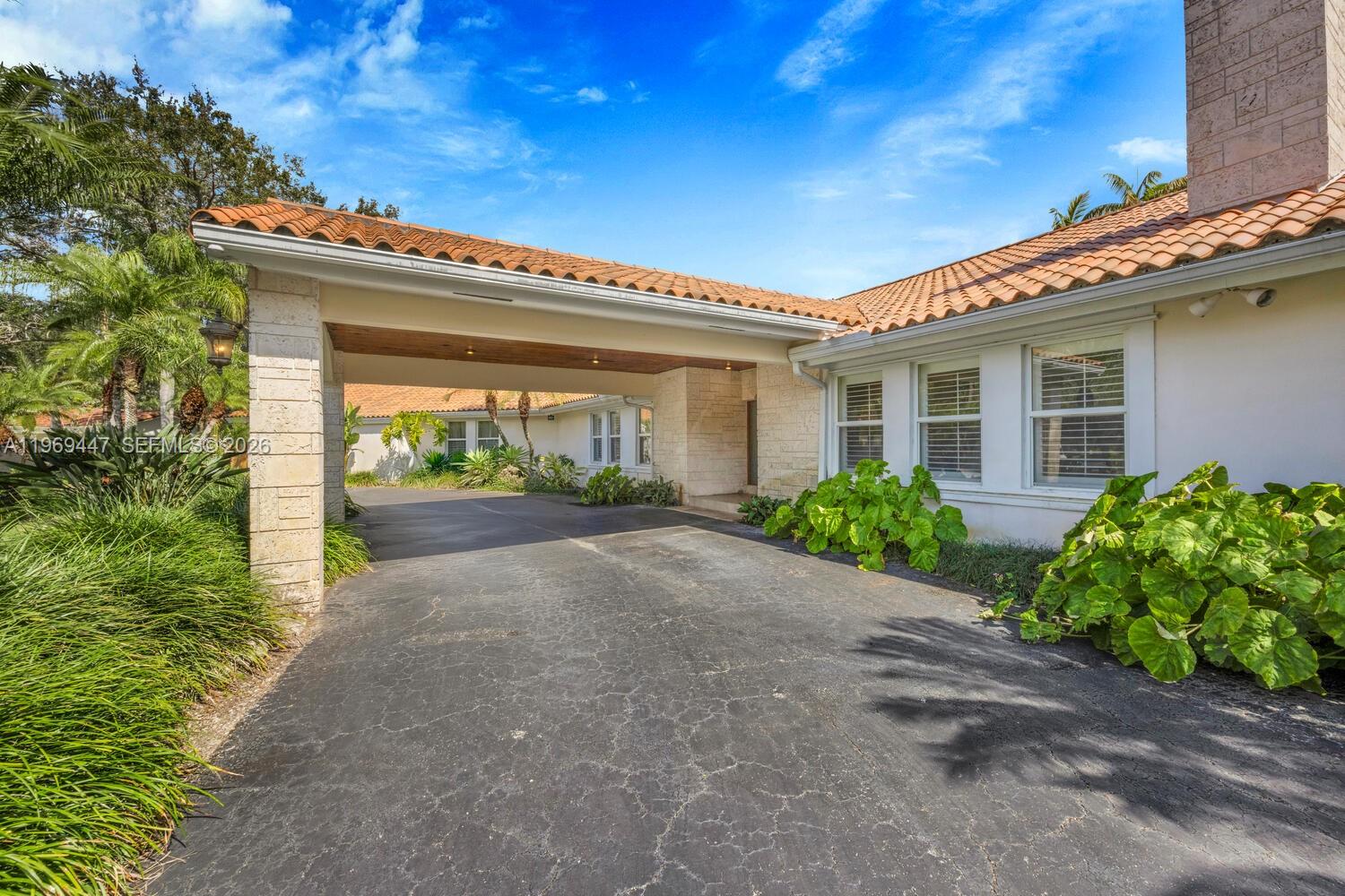 8840 SW 102nd Ter Miami, FL 33176