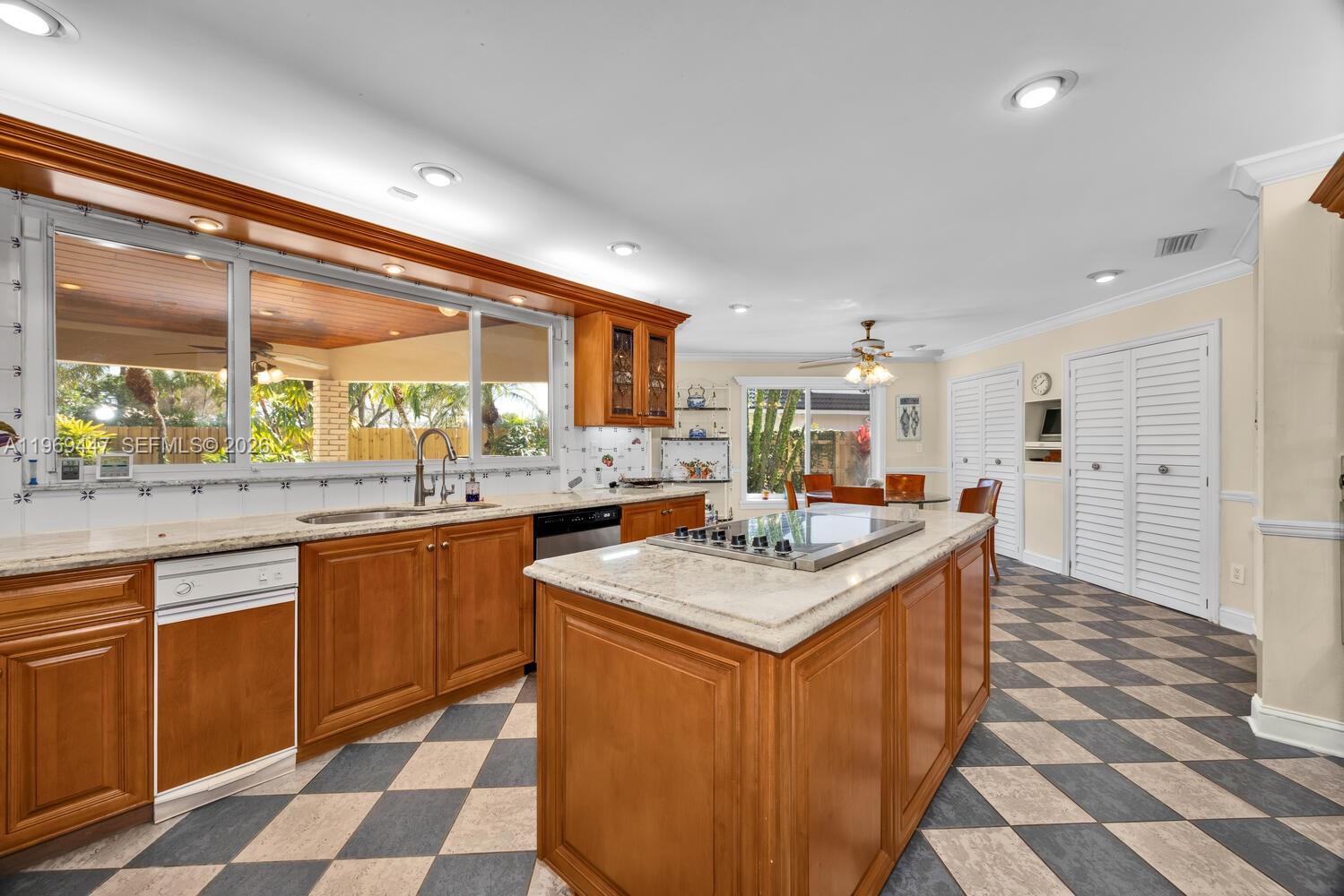 8840 SW 102nd Ter Miami, FL 33176