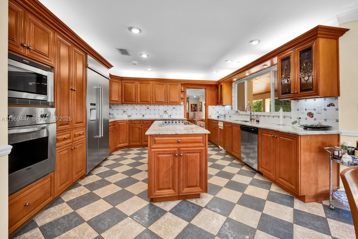 8840 SW 102nd Ter Miami, FL 33176