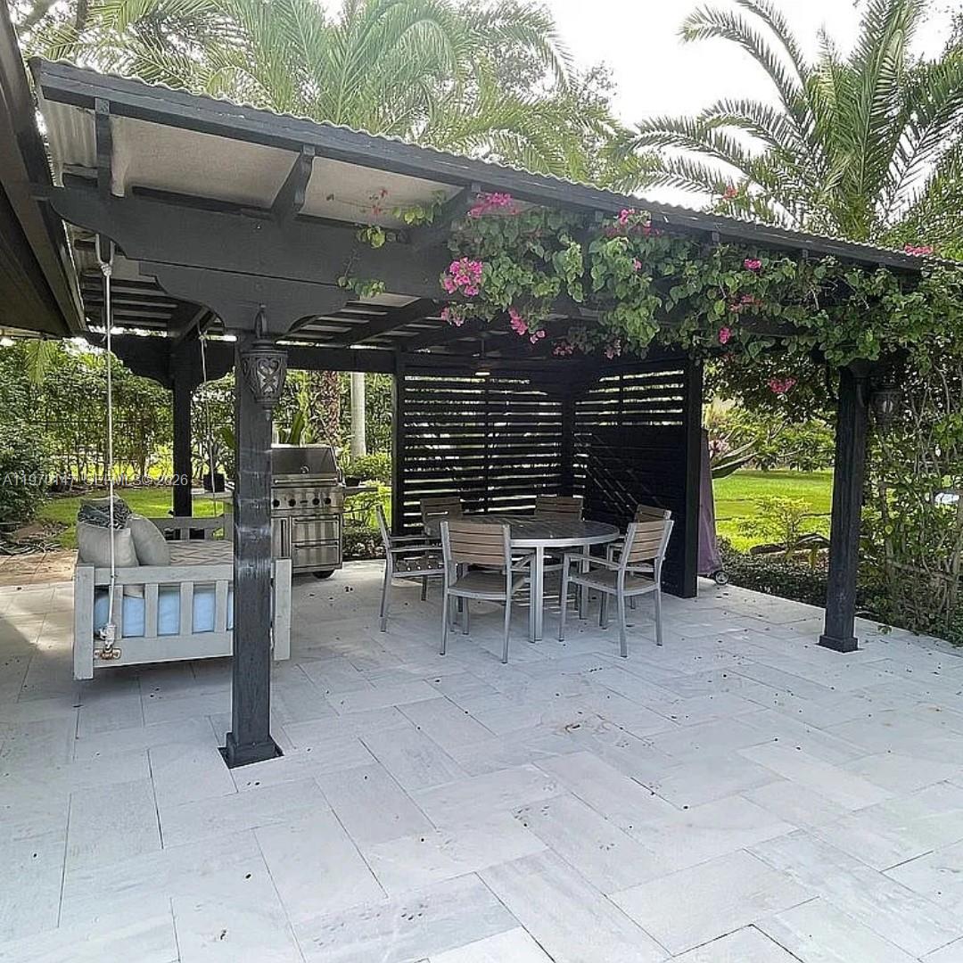 8801 SW 124th St Miami, FL 33176