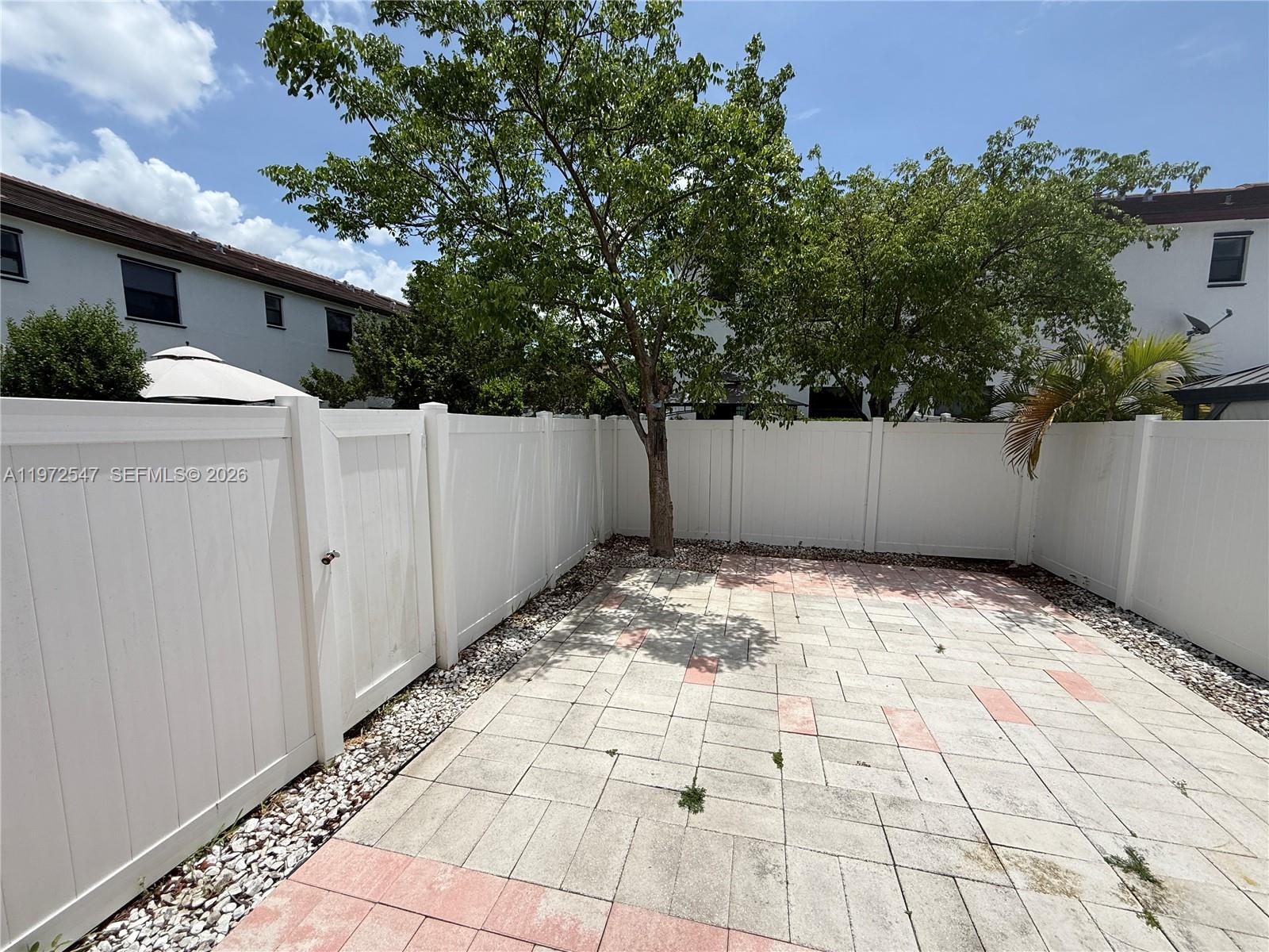 10623 W 33rd Ct #10623 Hialeah, FL 33018
