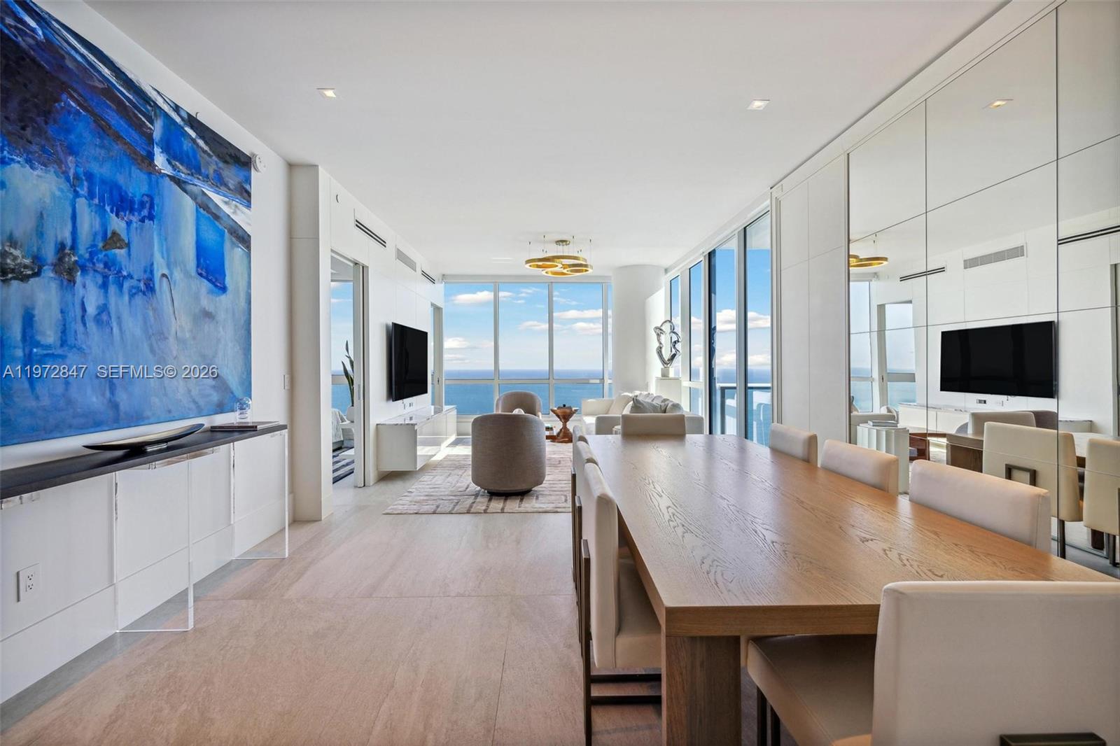 100 S Pointe Dr #3905 Miami Beach, FL 33139