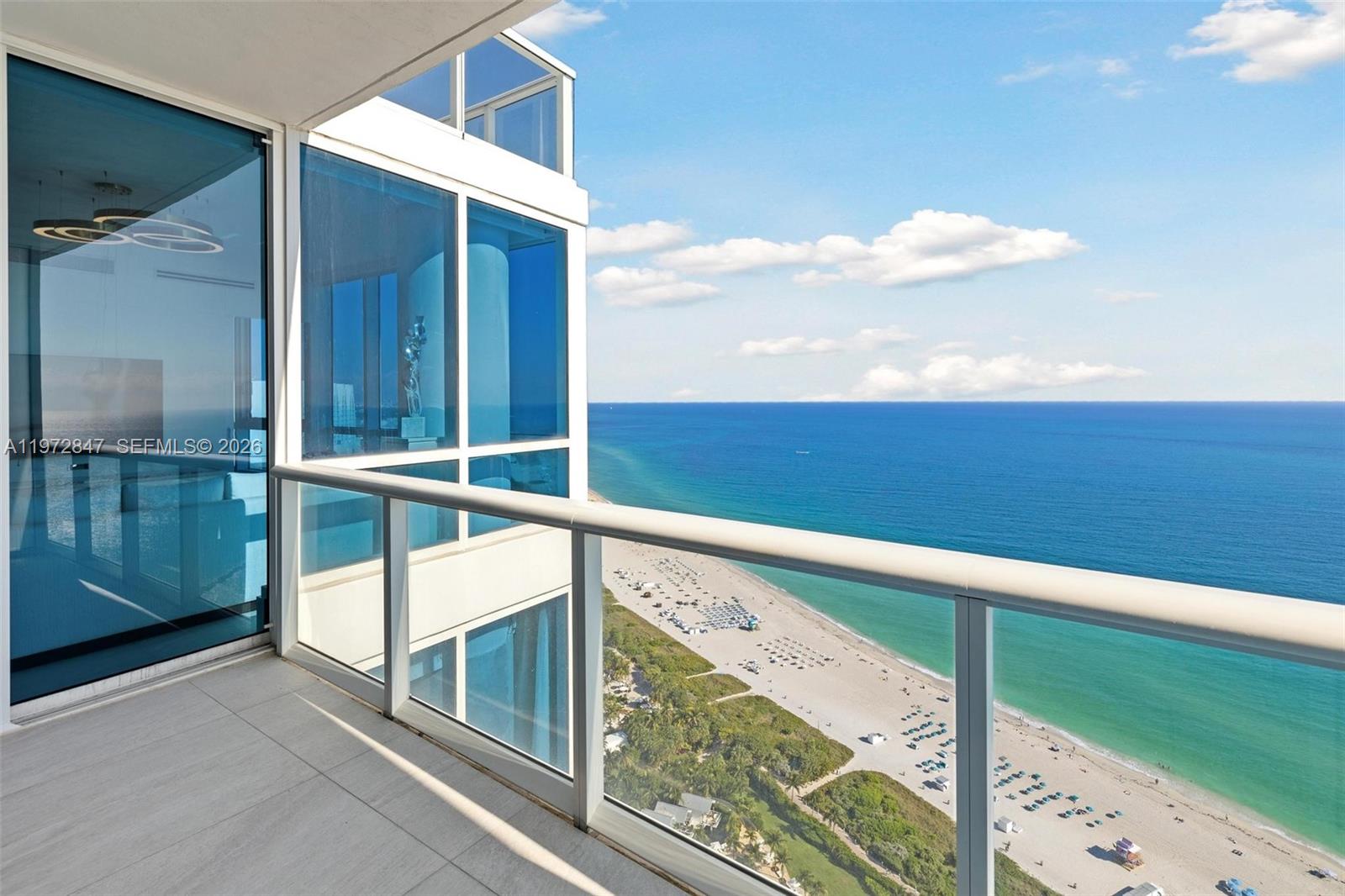 100 S Pointe Dr #3905 Miami Beach, FL 33139