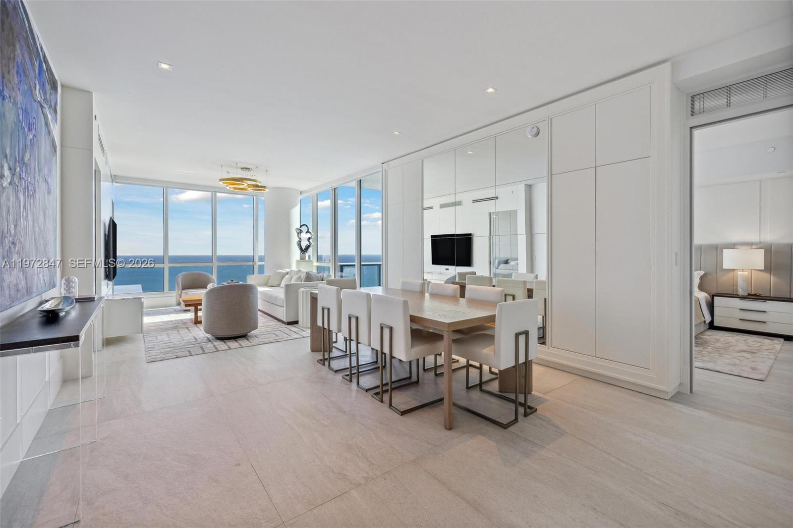 100 S Pointe Dr #3905 Miami Beach, FL 33139