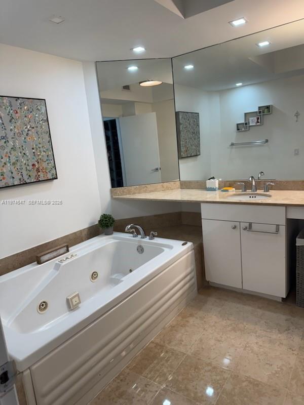 image Blue Diamond11