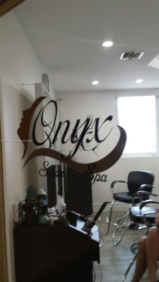 image Blue Diamond15