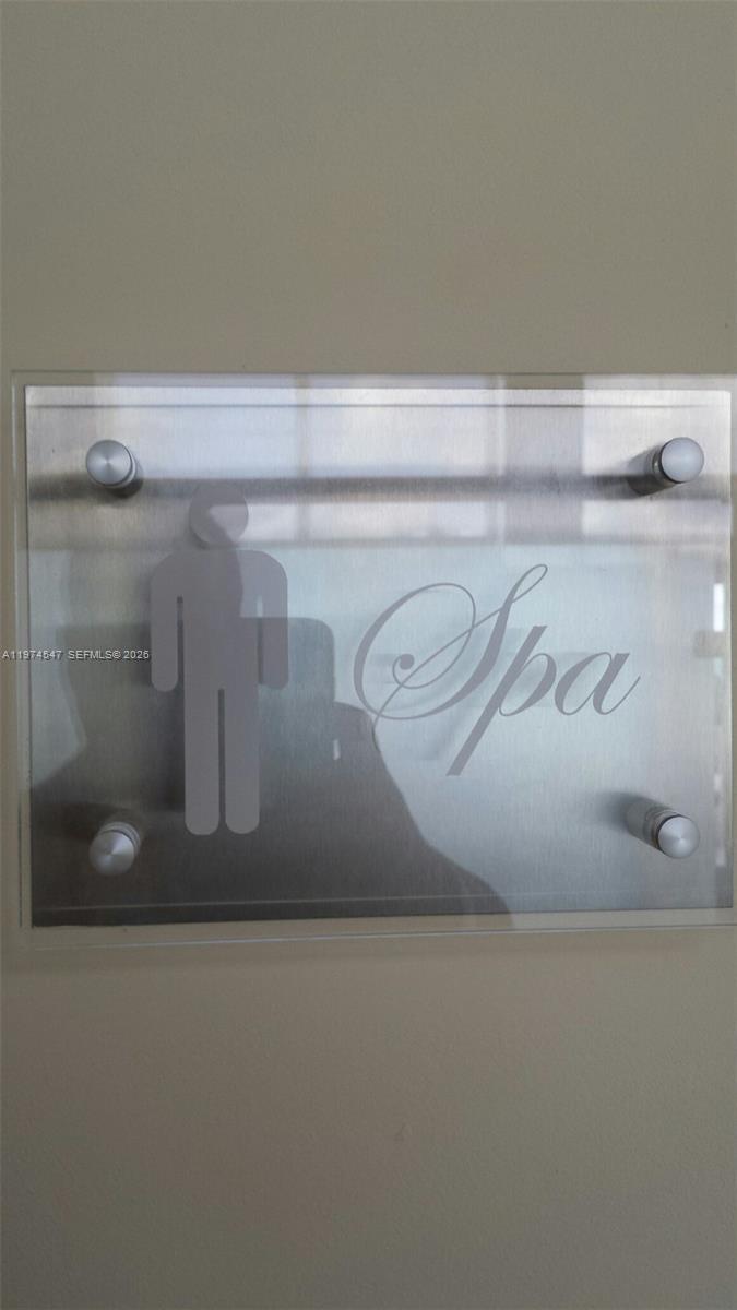 image Blue Diamond19