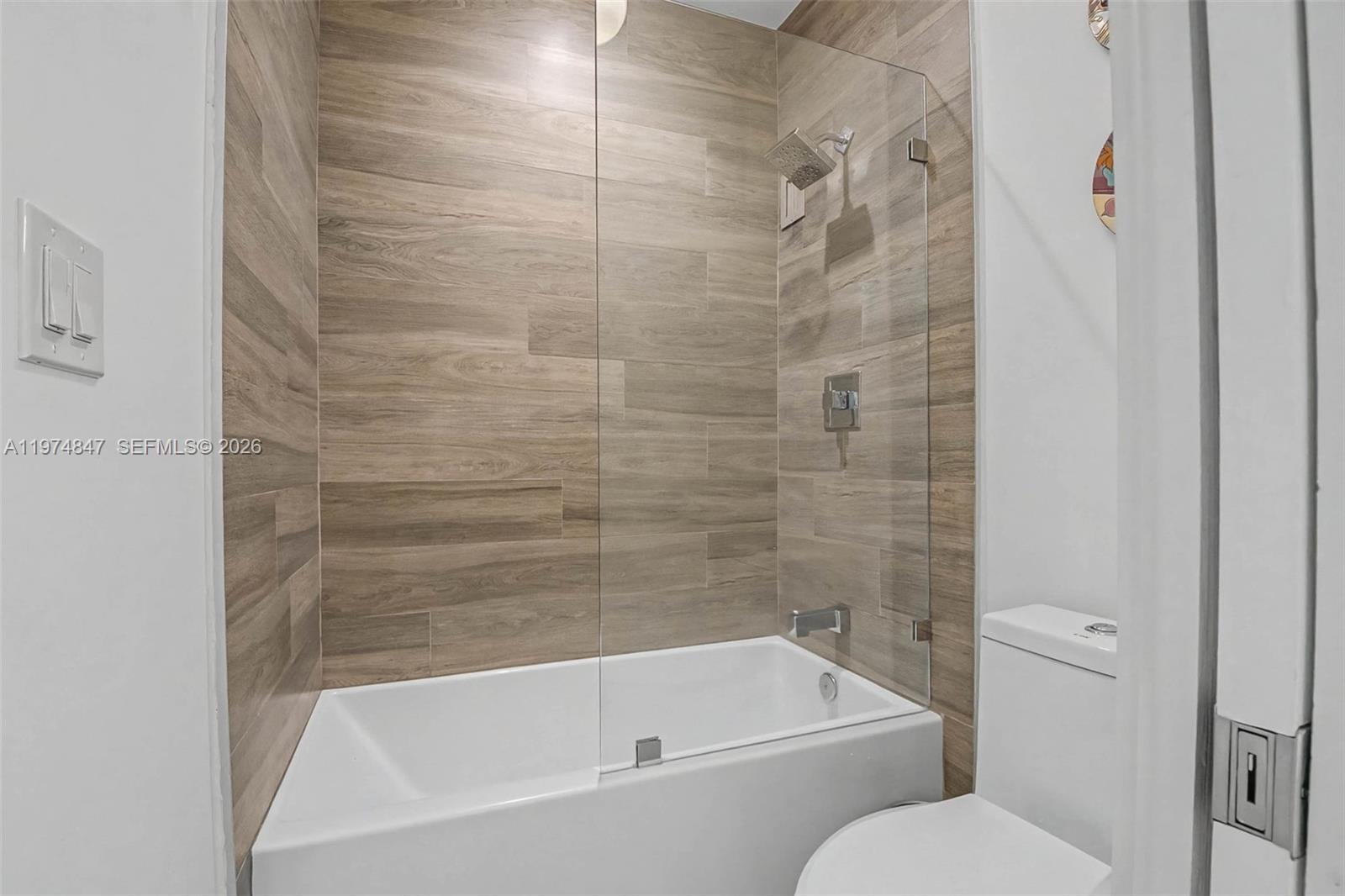 625 Biltmore Way #102 Coral Gables, FL 33134