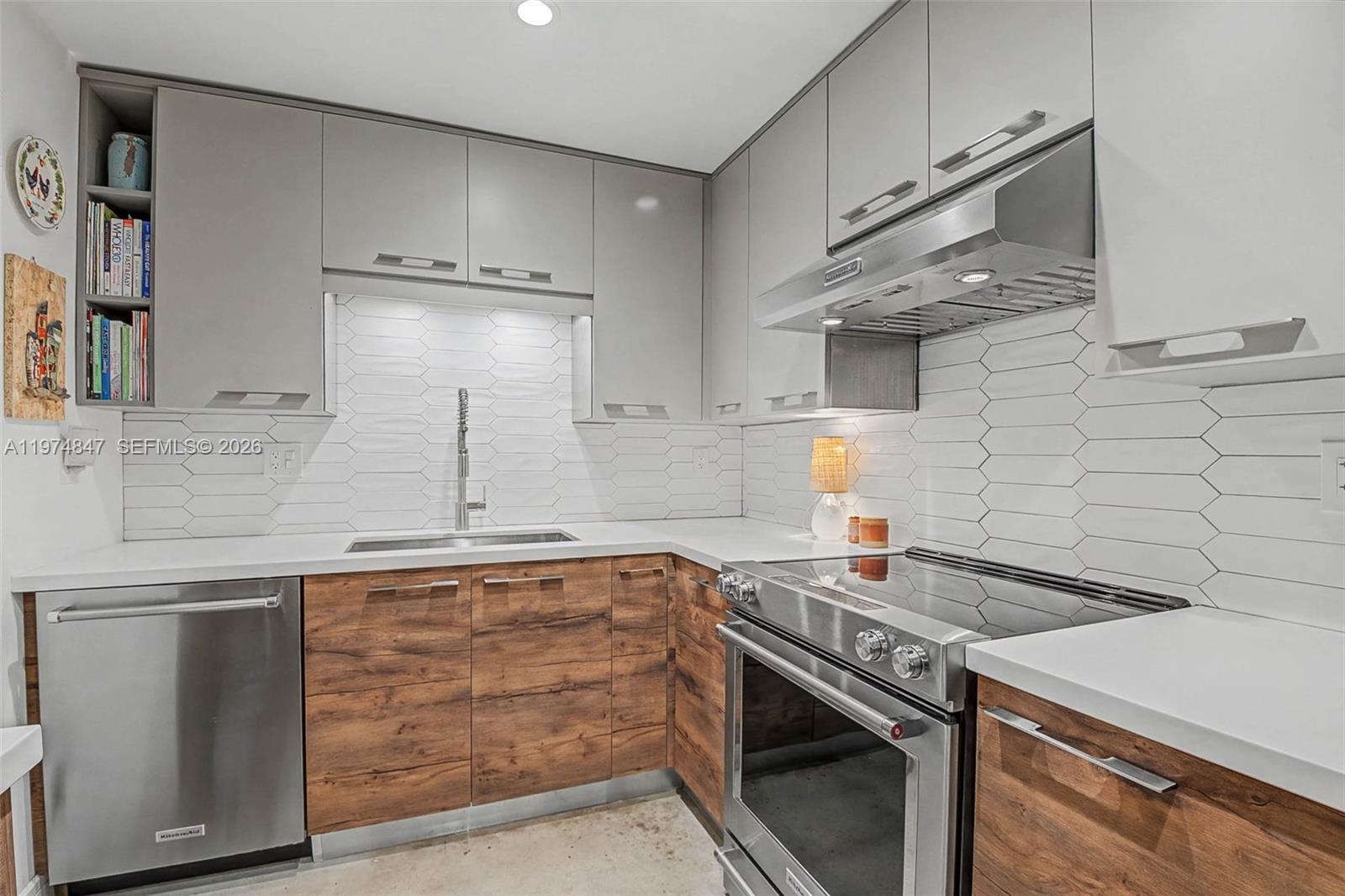 625 Biltmore Way #102 Coral Gables, FL 33134