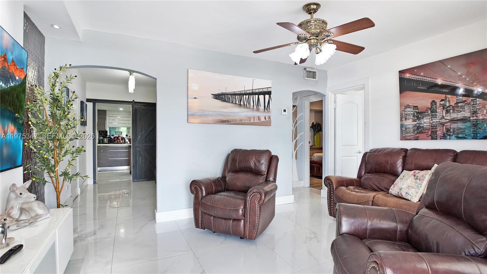 1461 E 7th Ct Hialeah, FL 33010