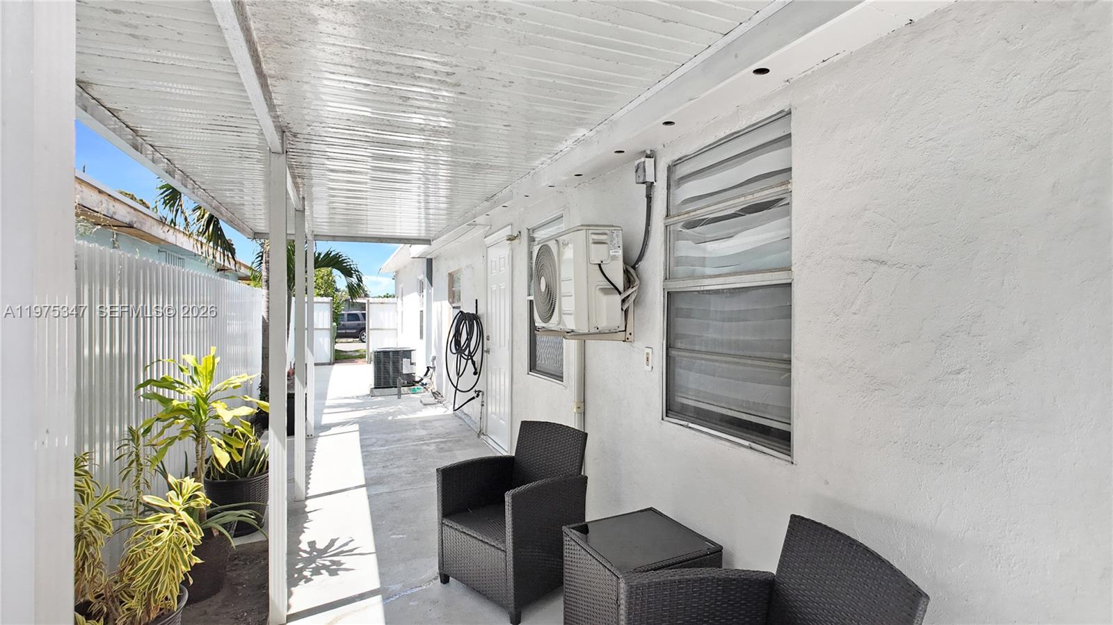 1461 E 7th Ct Hialeah, FL 33010