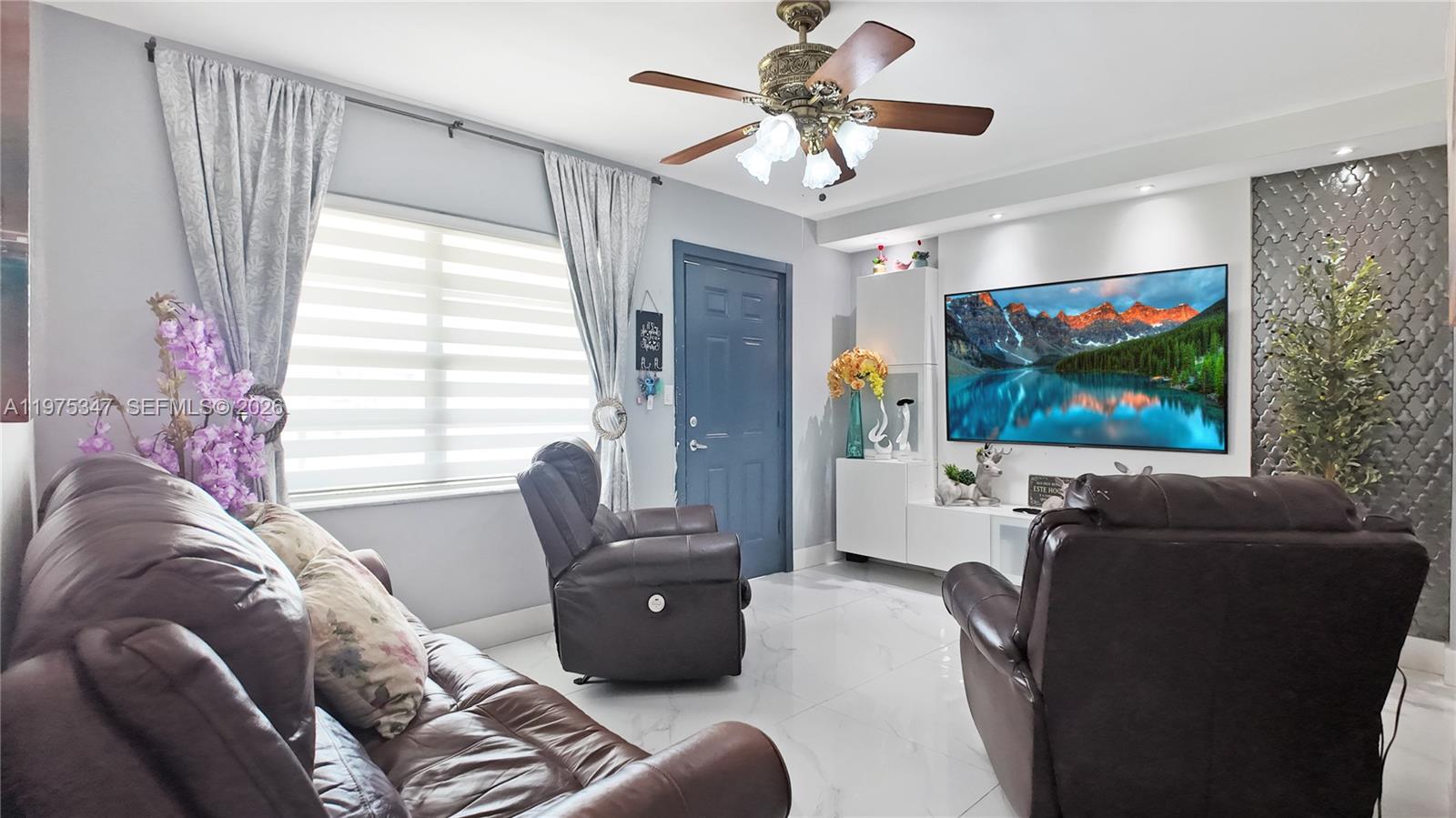 1461 E 7th Ct Hialeah, FL 33010