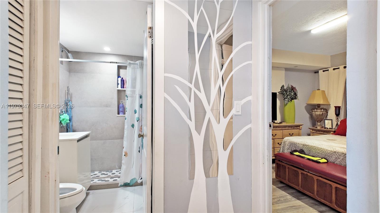 1461 E 7th Ct Hialeah, FL 33010