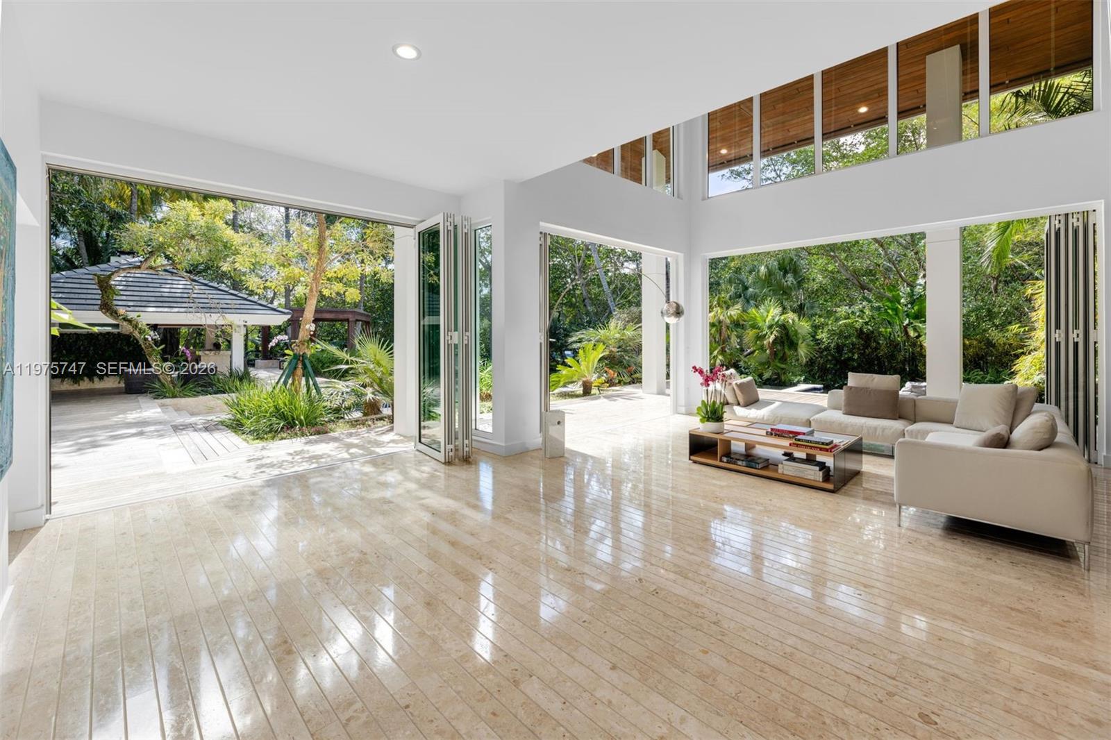 7150 W Lago Dr Coral Gables, FL 33143