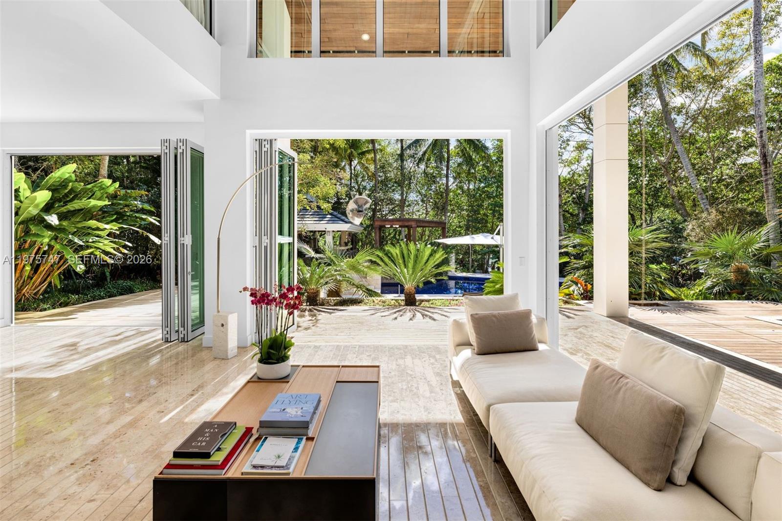 7150 W Lago Dr Coral Gables, FL 33143