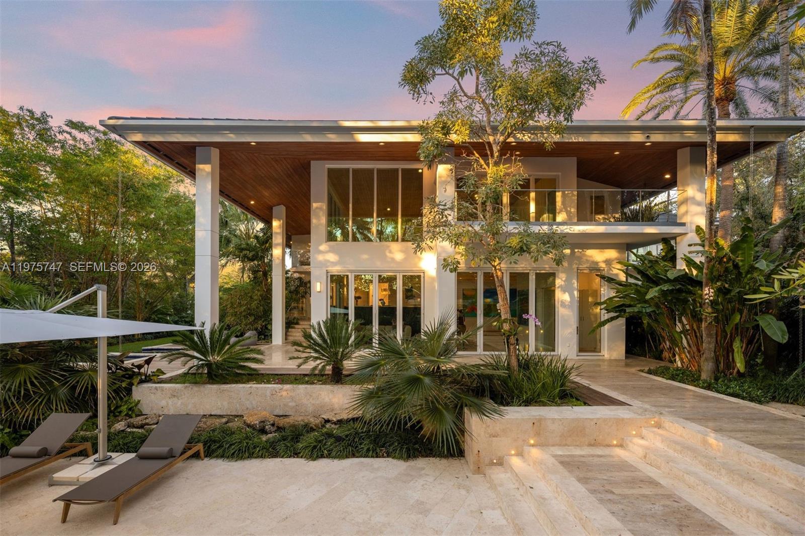 7150 W Lago Dr Coral Gables, FL 33143