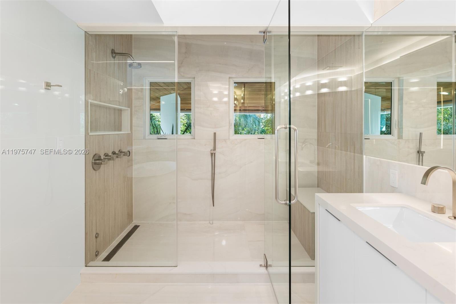 7150 W Lago Dr Coral Gables, FL 33143