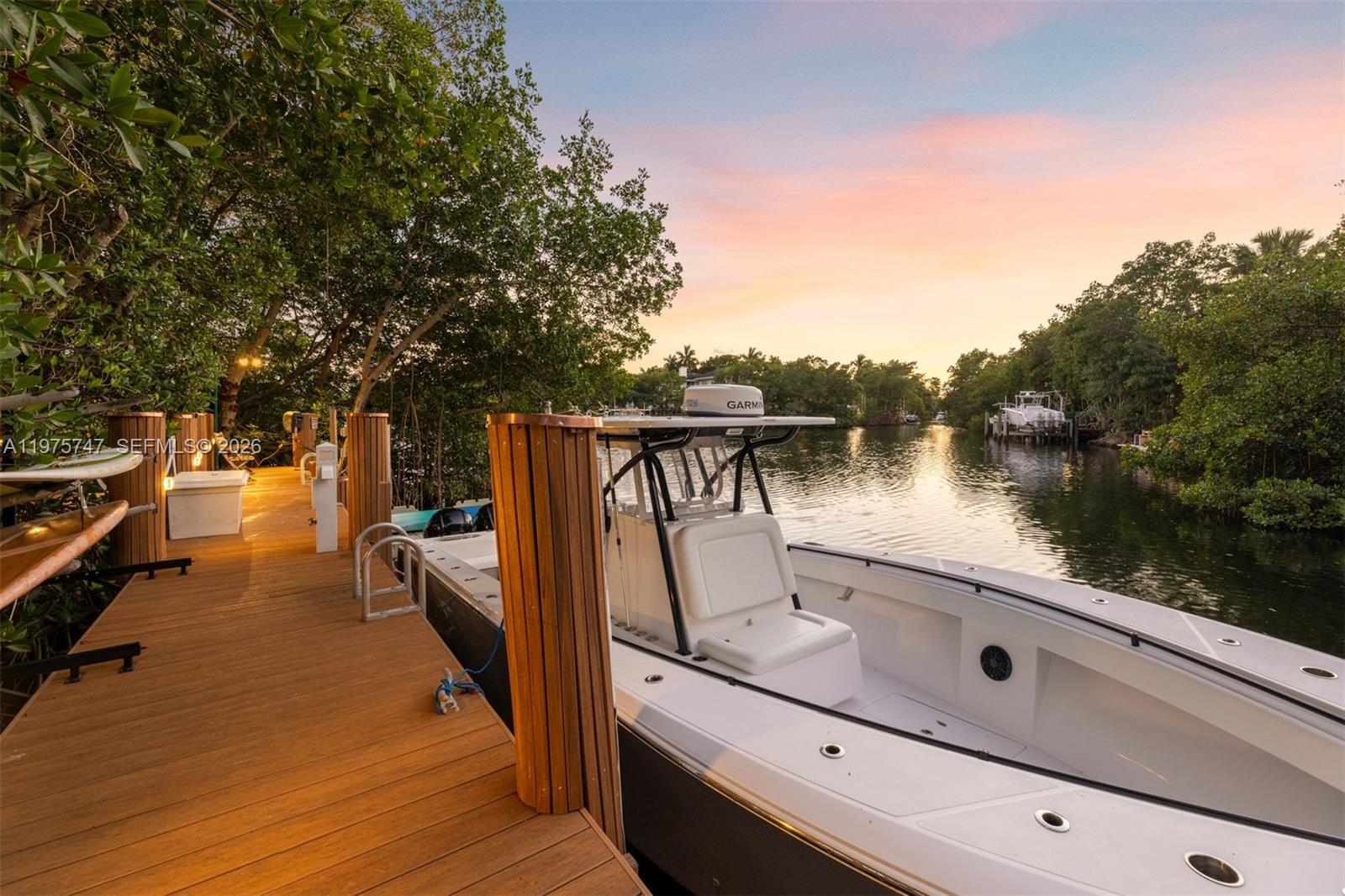 7150 W Lago Dr Coral Gables, FL 33143