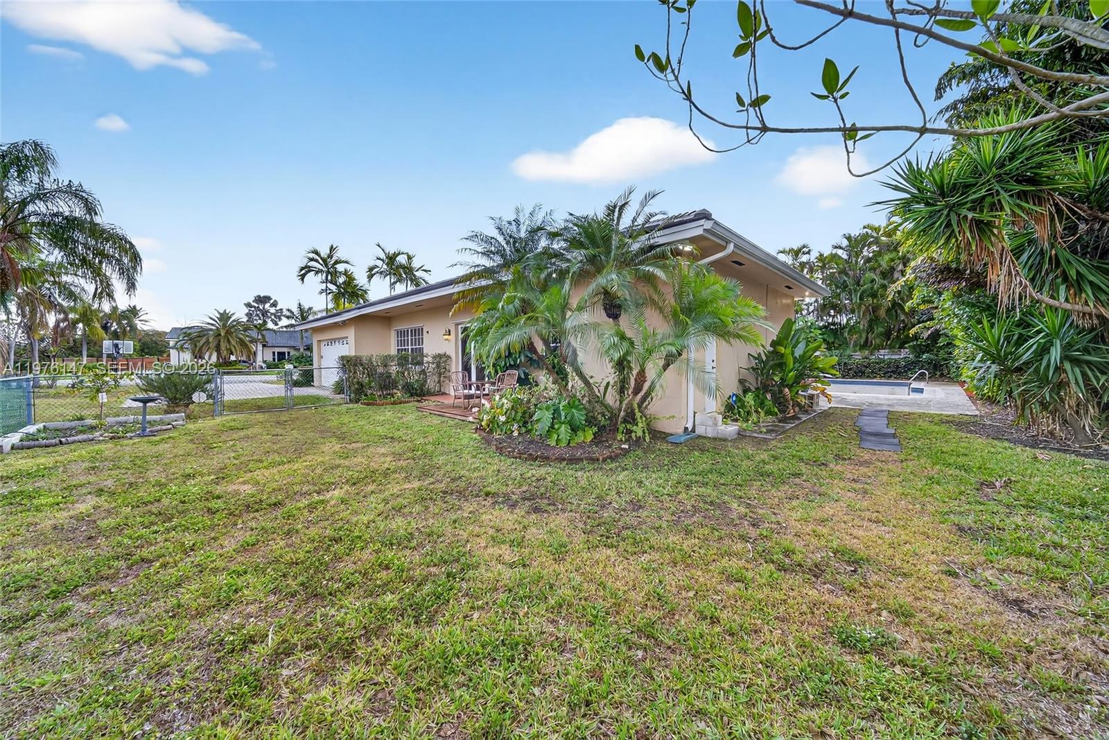 14040 SW 83rd Ct Palmetto Bay, FL 33158