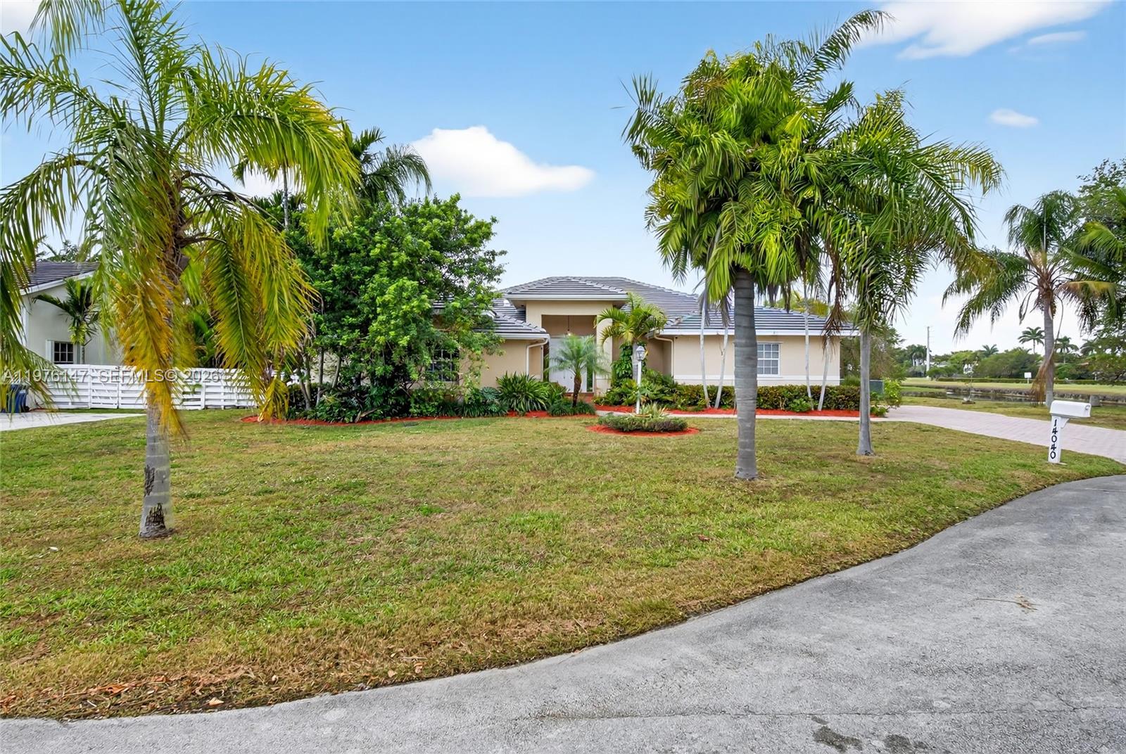 14040 SW 83rd Ct Palmetto Bay, FL 33158