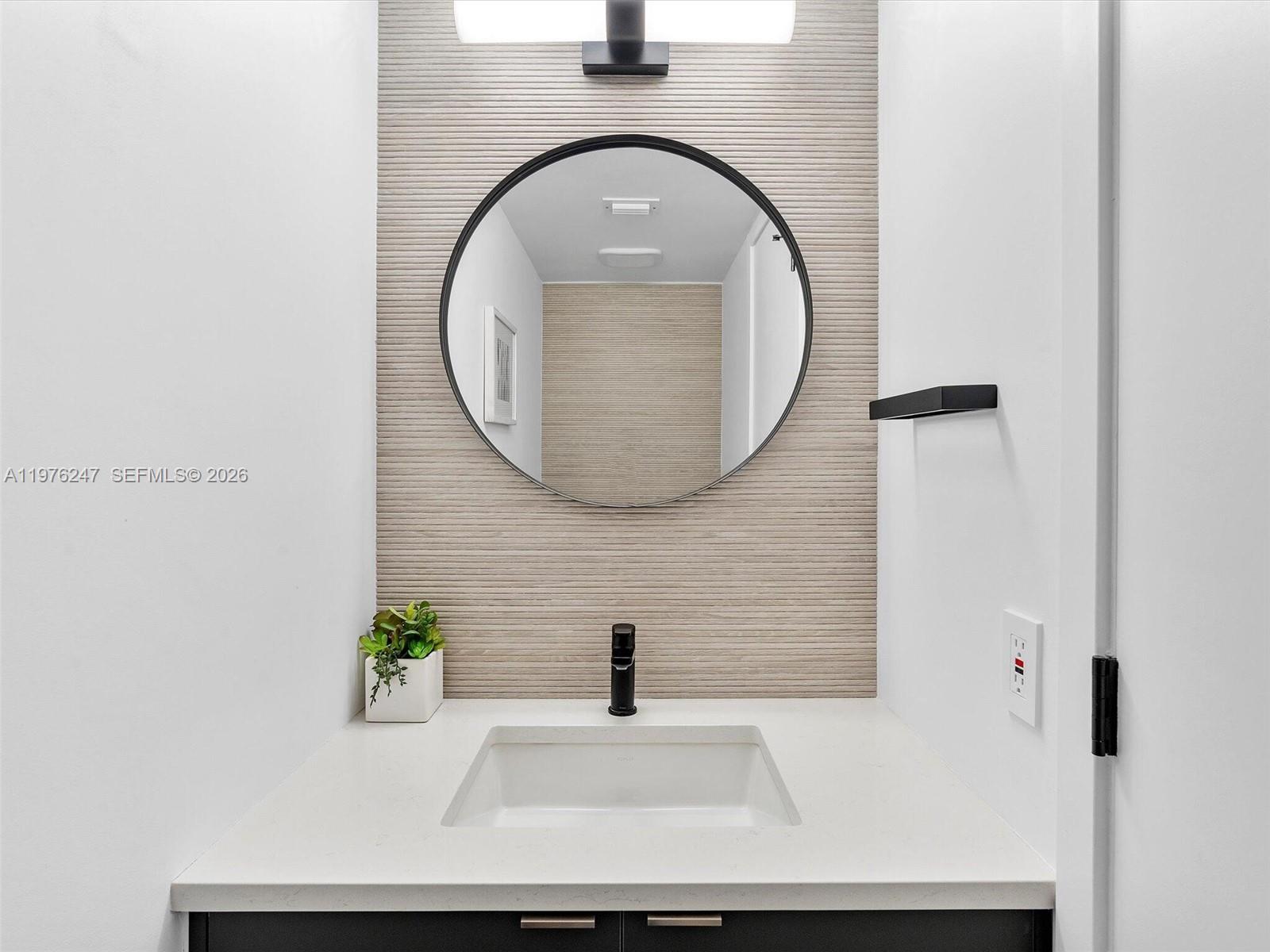 image South Pointe Towers19